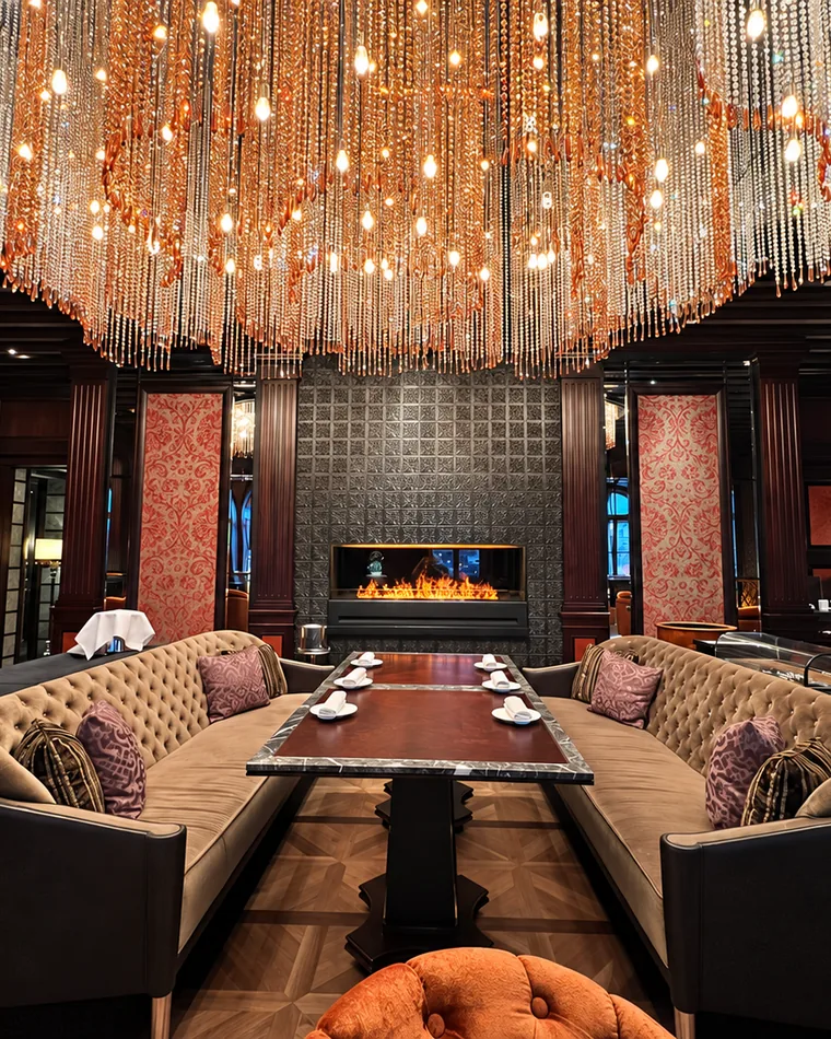Янтарный зал ресторана Four Seasons с горящей линией парового огня iVENGO